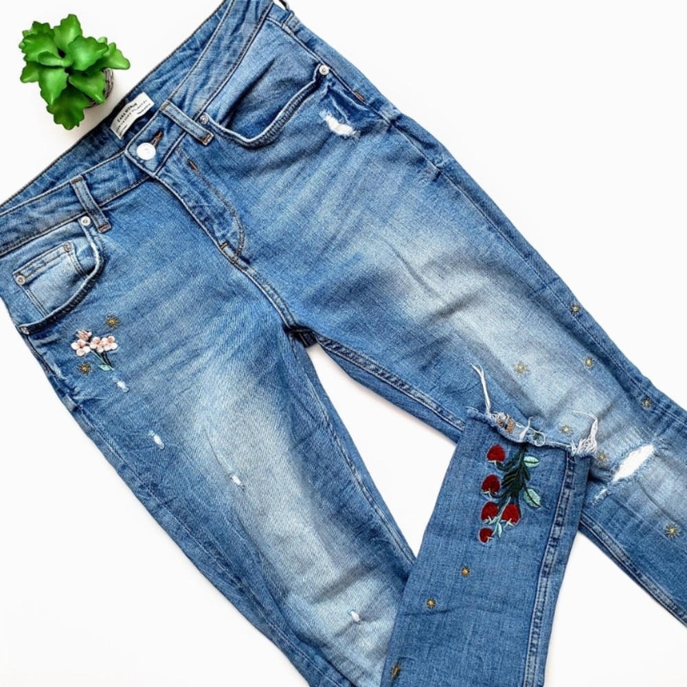 Zara floral skinny jeans distressed EUC size 6
